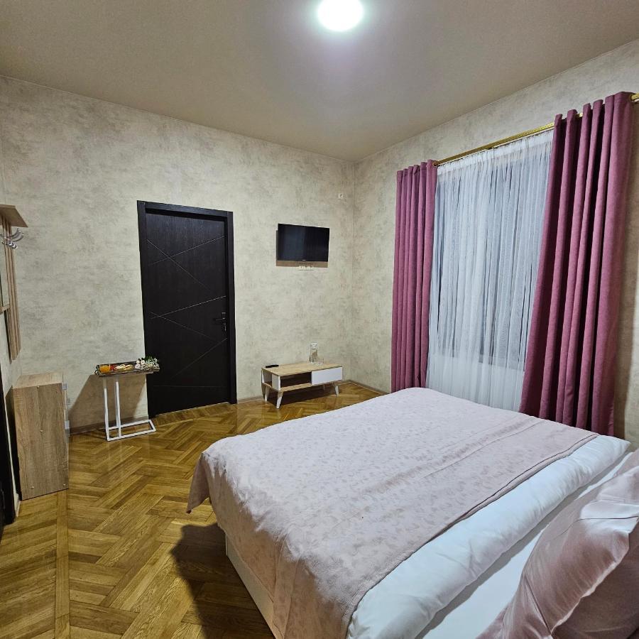 Memory Basket Hotell Kutaisi Exteriör bild