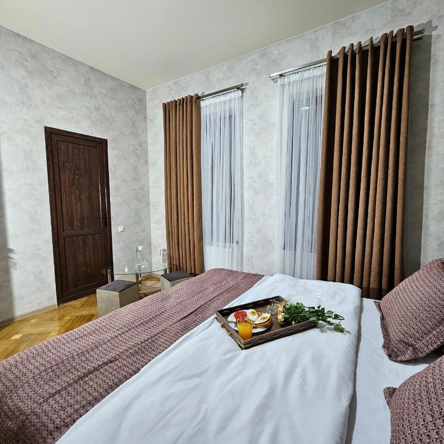 Memory Basket Hotell Kutaisi Exteriör bild