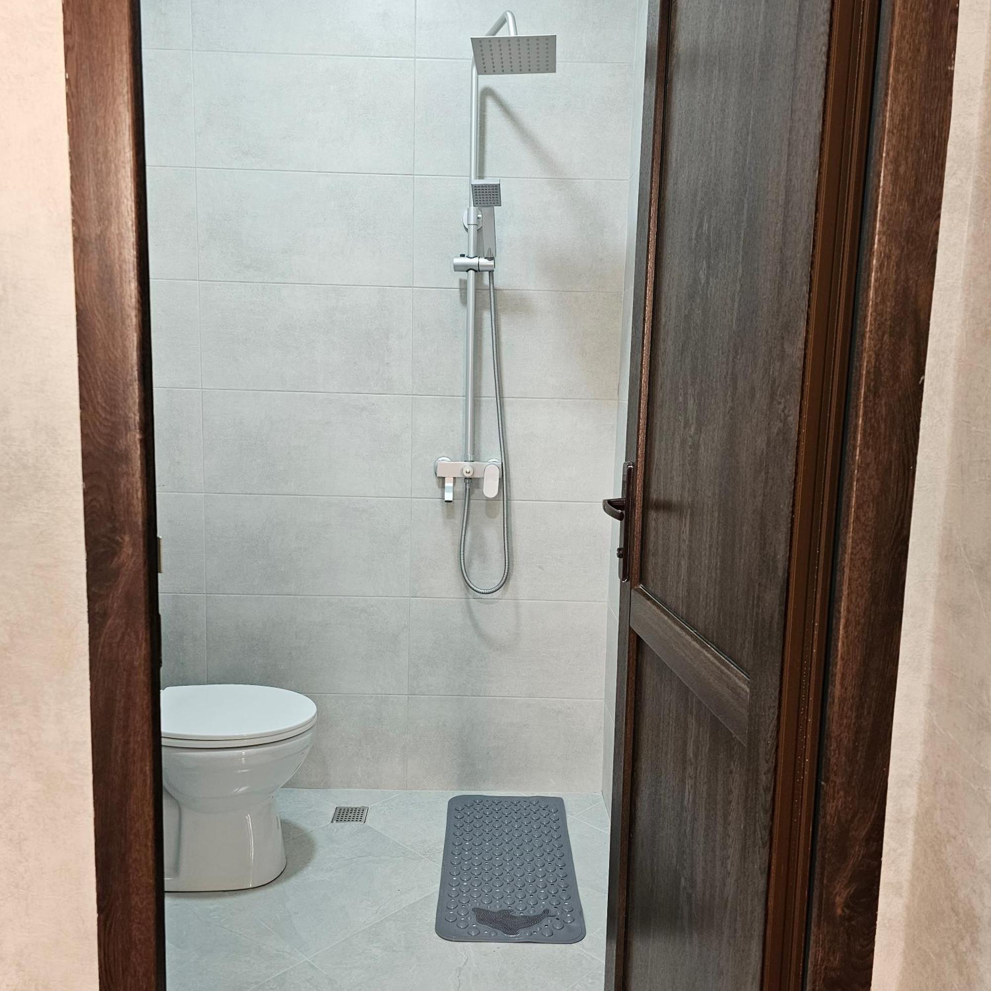 Memory Basket Hotell Kutaisi Exteriör bild